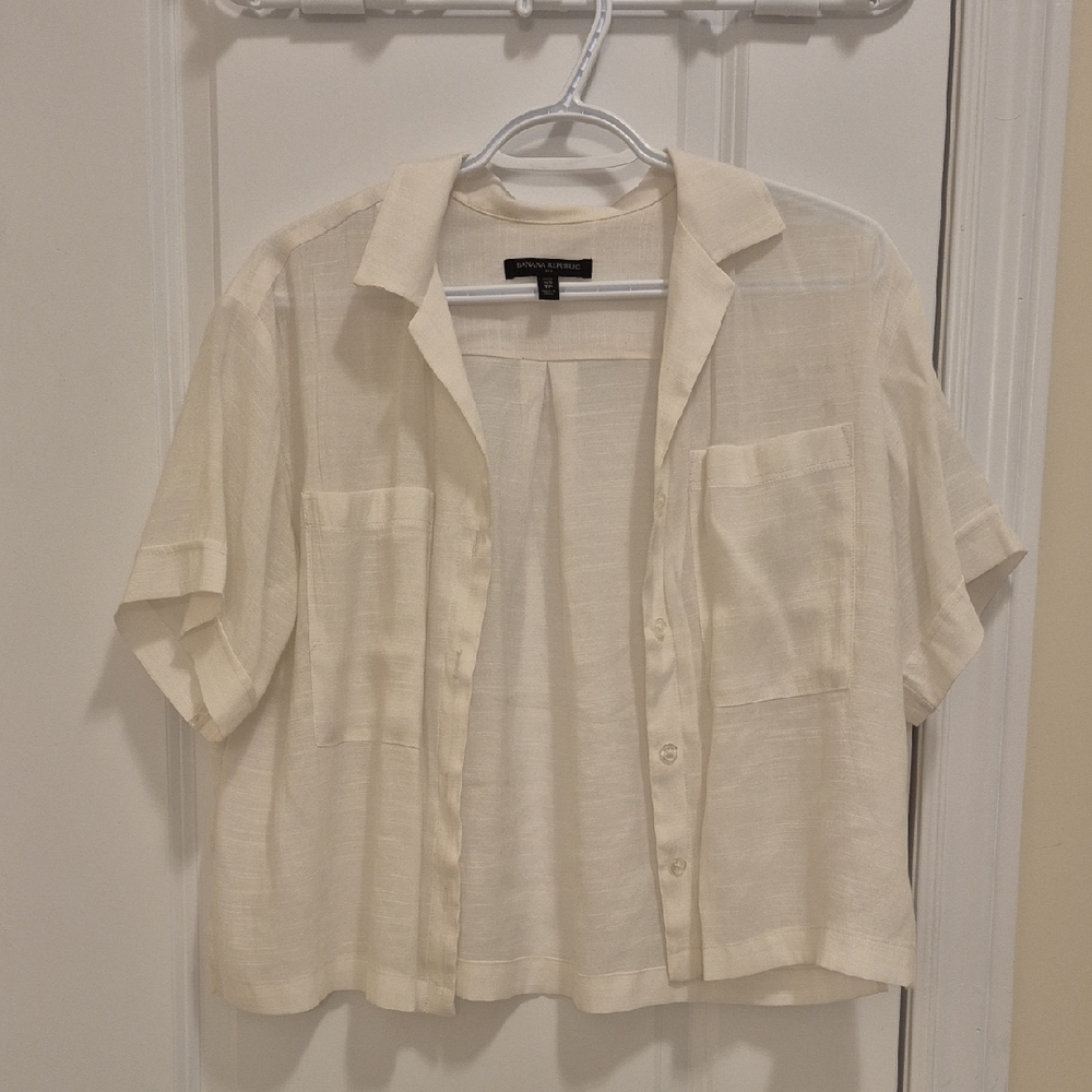 Banana Republic Button-Up Shirt